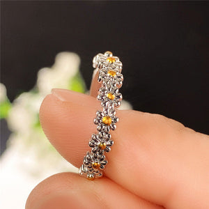 Daisy Flower Ring